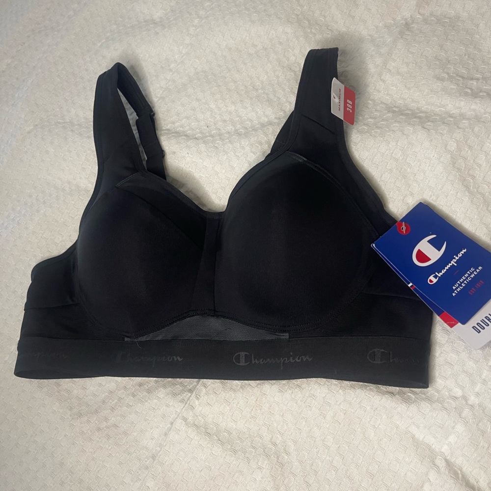 NWT Champion Sports Bra Size 38B (Black)